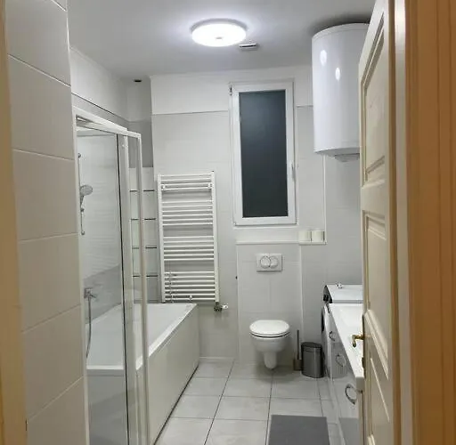 3 Bedroom By The Parliament