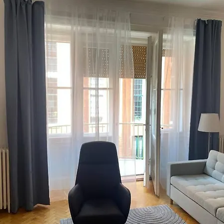 Apartmán 3 Bedroom By The Parliament