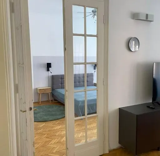 3 Bedroom By The Parliament Budapeszt