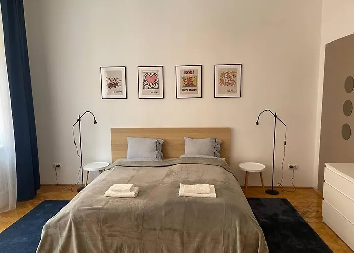 3 Bedroom By The Parliament